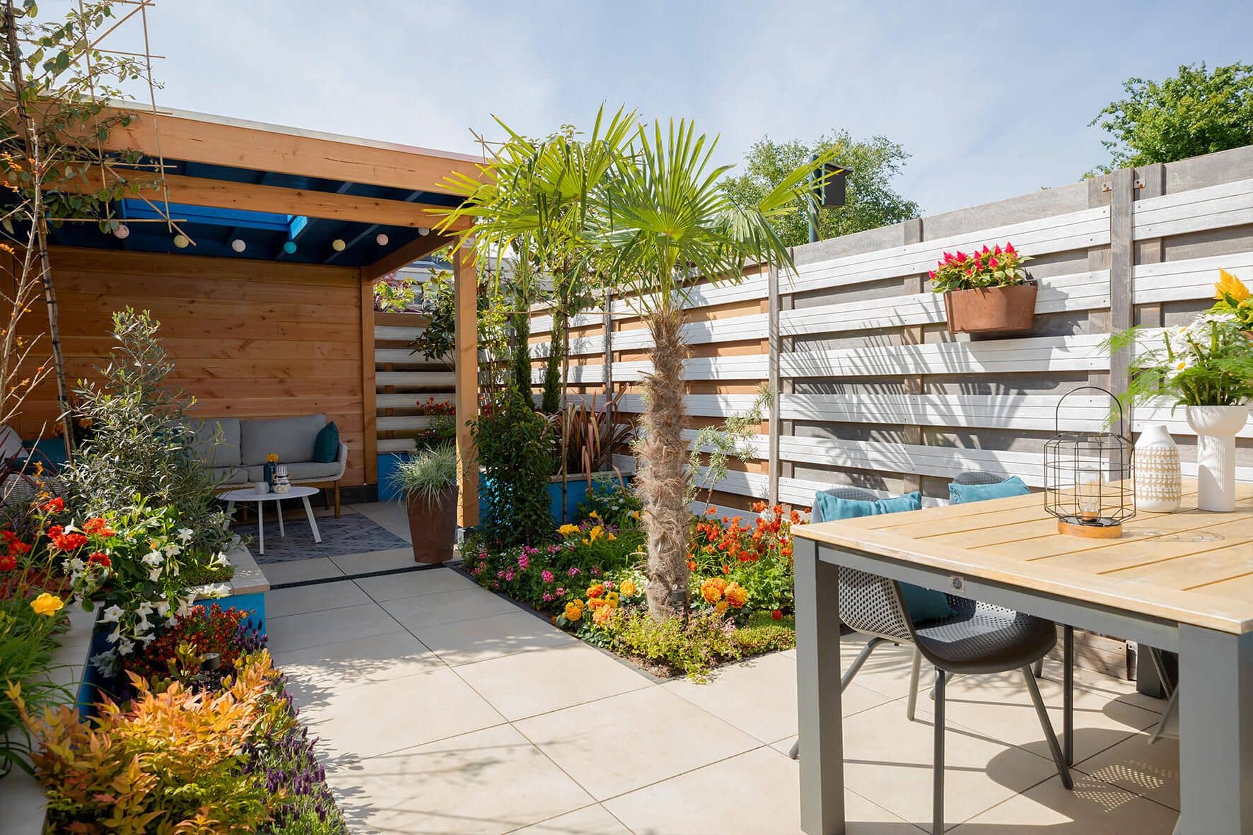 Afbeelding van Keramische tuintegels voor de kleine tuin: 5 tips en tricks!