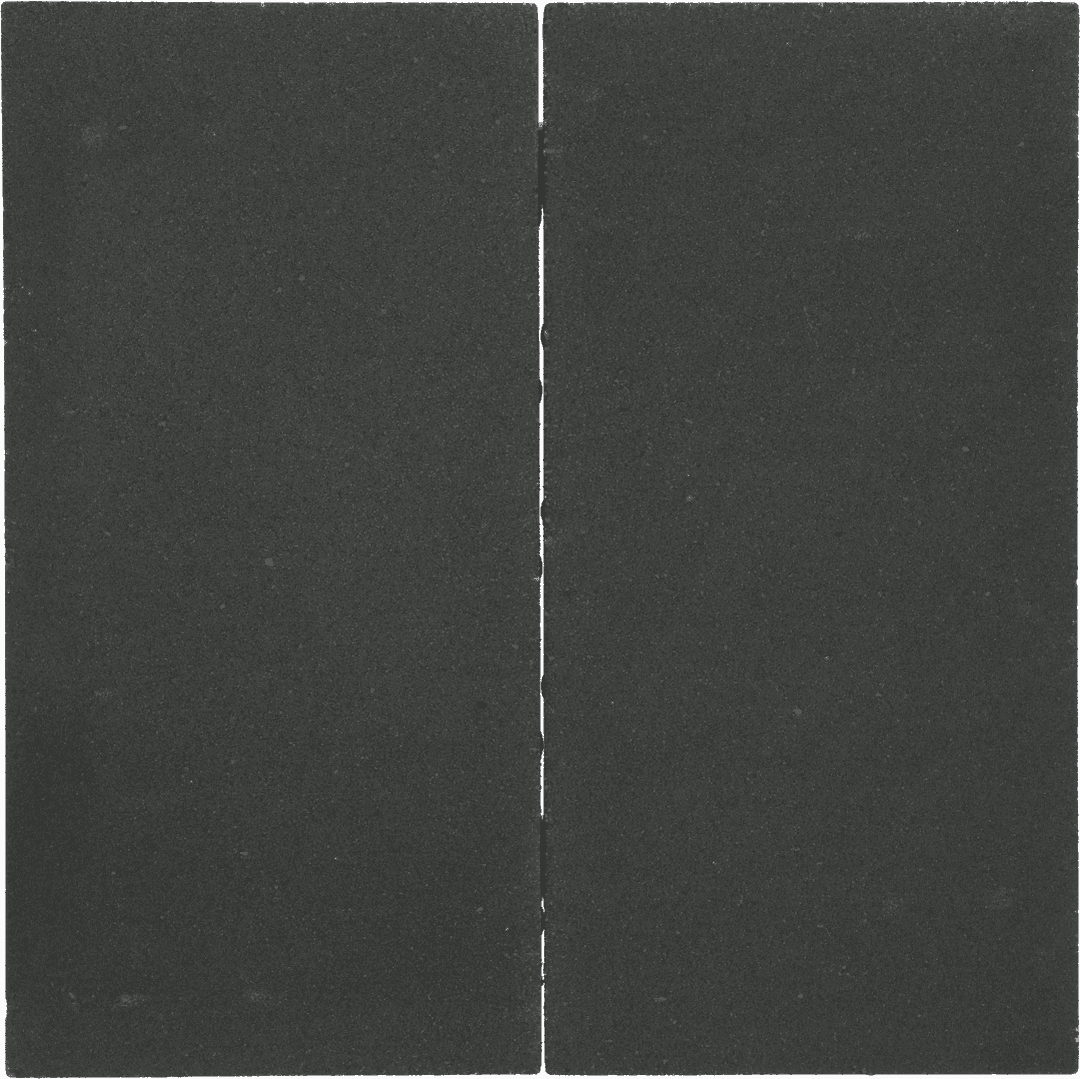 Estetico verso Pit black