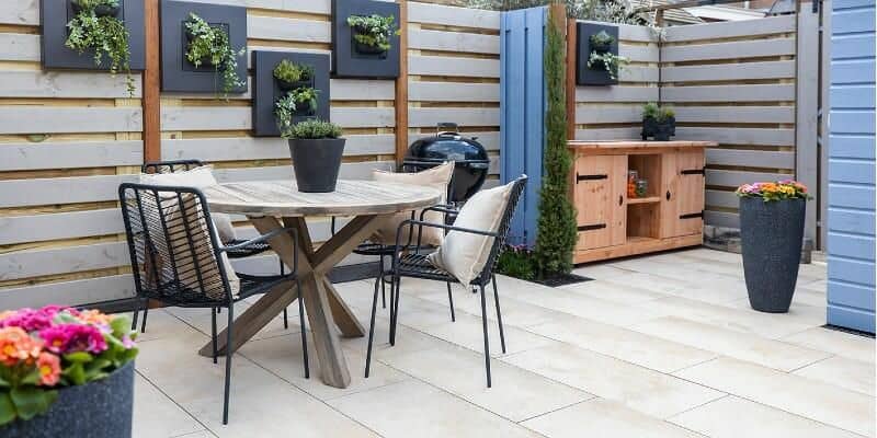 Afbeelding van Zelf keramische tegels leggen: compleet stappenplan