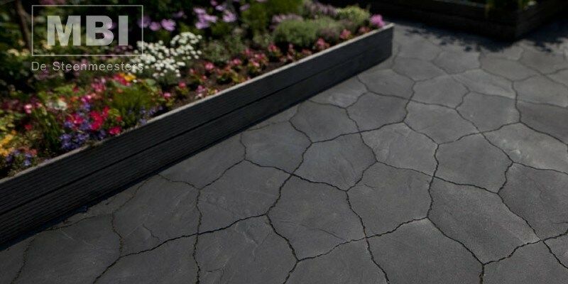 Afbeelding van Ontdek onze natuurlijke GeoArdesia Alivo tuintegels!