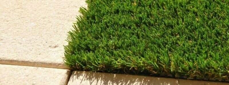 Afbeelding van Kunstgras op tegels leggen: kan dat?
